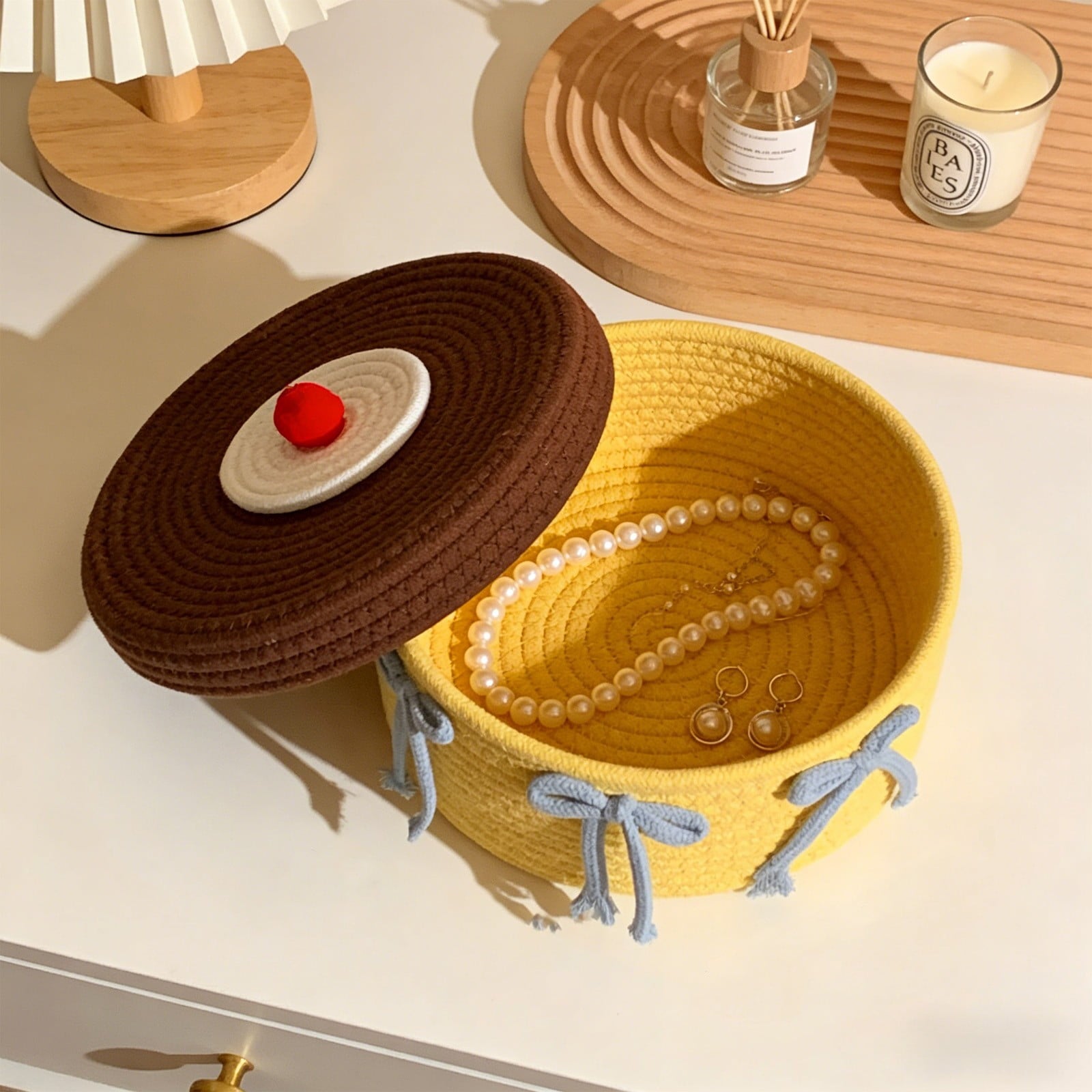Cake Shaped Storage Basket with Lid, Cotton Rope Toy Organizer & Decorative Bin for Ki-ds Room, Small Items Storage, Khaki